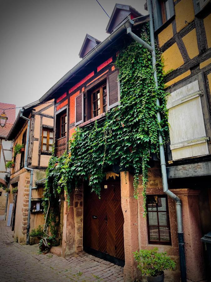 La Maison Rouge Au Coeur De La Ville. Riquewihr Exterior photo